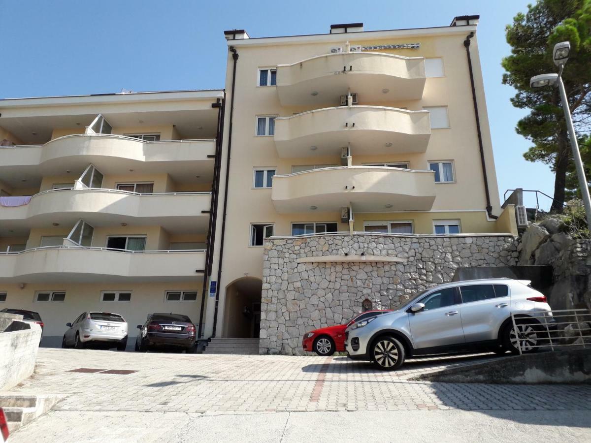 Apartman Baška Voda Екстериор снимка